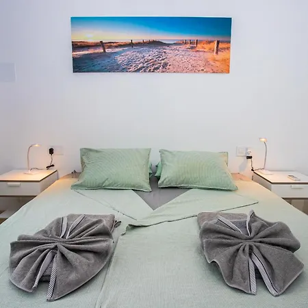 Апартаменты Amana 5 Star Luxury For 10 People In *