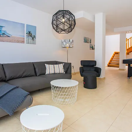 Amana 5 Star Luxury For 10 People In