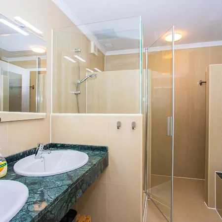 Апартаменты Amana 5 Star Luxury For 10 People In *