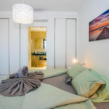 Amana 5 Star Luxury For 10 People In *