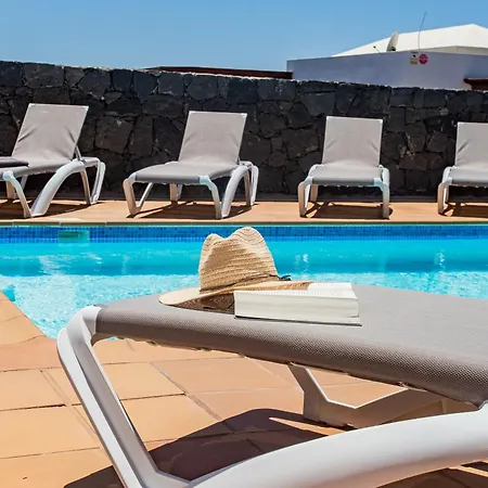 Amana 5 Star Luxury For 10 People In
